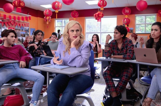 Senior Year (2022) - photo 6