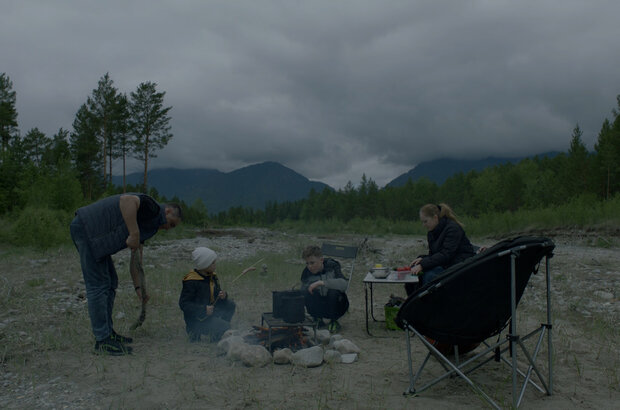 Dom na kolesah (2024) - photo 7