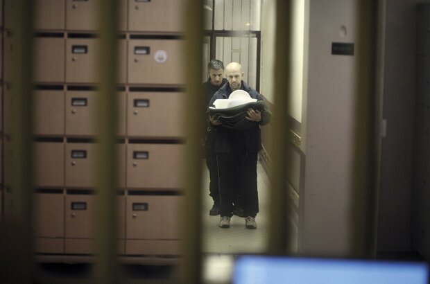 Guilty (2011) - photo 2