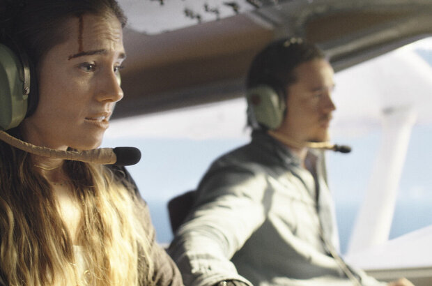 Horizon Line (2020) - photo 4