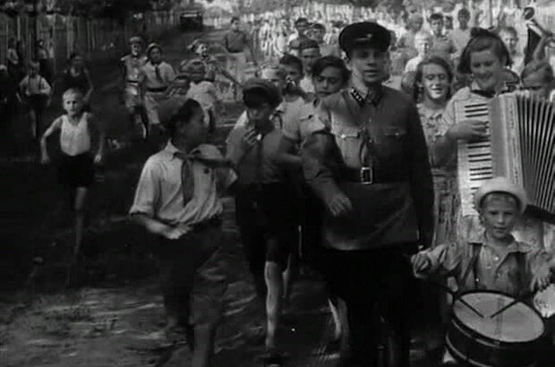 Timur and His Team (1940) - photo 2