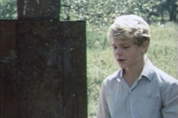 Соломенные колокола (1987) - фото 1