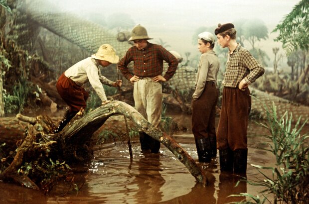 Journey to the Beginning of Time (1955) - photo 3