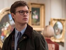 «Им приходится выбирать сторону»: Энсел Элгорт обвинил кинокритиков в провале «Щегла»