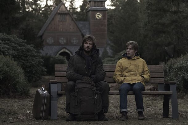 Вперед в прошлое: 7 захватывающих фильмов и сериалов о путешествиях во времени