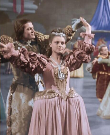 «Корвалольчику – и спать!»: что стало с Танечкой Огневой из «Разных судеб» в ее 97 – мизерная пенсия и карьера длиною в жизнь