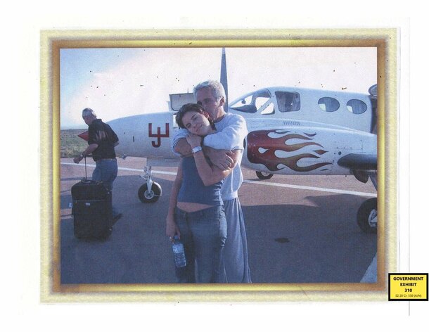 80 жертв и продажные прокуроры: о чем будет первый сериал по делу Эпштейна (премьера не за горами) 80 жертв и продажные прокуроры: о чем будет первый сериал по делу Эпштейна (премьера не за горами)