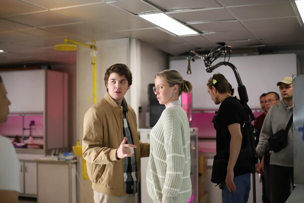 Завершились съемки сериала «Ректор» с Владимиром Канухиным в главной роли Завершились съемки сериала «Ректор» с Владимиром Канухиным в главной роли