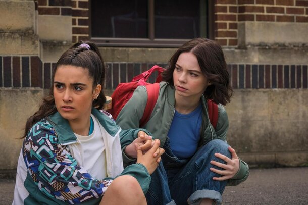 У самого хитового сериала на Нетфликсе есть целых 3 причины получить 2 сезон У самого хитового сериала на Нетфликсе есть целых 3 причины получить 2 сезон