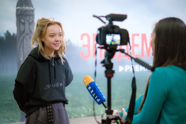 С «Гарри Поттером» и Polaroid в деревне: актеры «Эпидемии» рассказывают, каким видят свой апокалипсис С «Гарри Поттером» и Polaroid в деревне: актеры «Эпидемии» рассказывают, каким видят свой апокалипсис