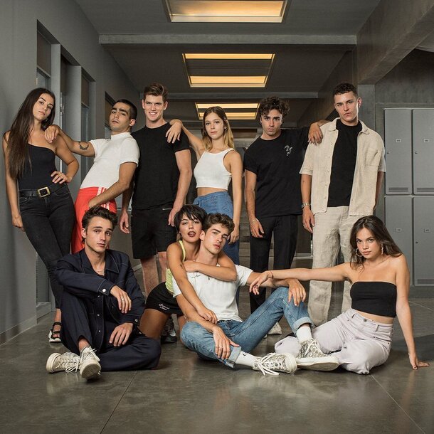Новые лица: Netflix показал кадры со съемок четвертого сезона сериала «Элита»