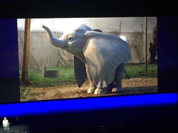 Disney представила слоненка Дамбо из грядущего мультфильма Тима Бертона