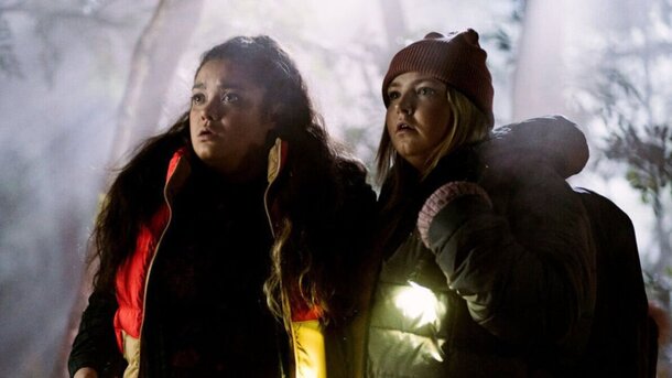 Две школьницы открывают портал в потусторонний мир с монстрами в трейлере сериала «Астрид и Лилли спасают мир»