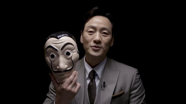 Профессор выбирает маску Сальвадора Дали в тизере южнокорейской версии «Бумажного дома»