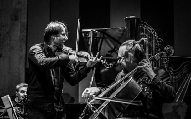 Легендарный «Дом на Трубной» покажут на фестивале «Лістапад» под аккомпанемент живой музыки