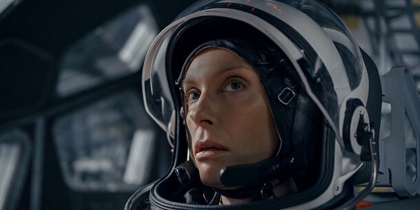Тони Коллетт и ее команда астронавтов борются за выживание в трейлере фантастической драмы «Дальний космос» 