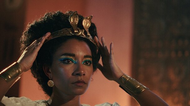 Египетские ученые раскритиковали Netflix за чернокожую Клеопатру 
