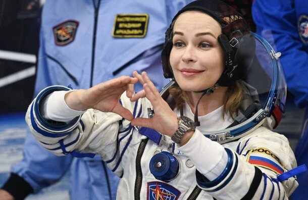 Юлия Пересильд и Клим Шипенко вылетели в космос для съемок фильма «Вызов» 