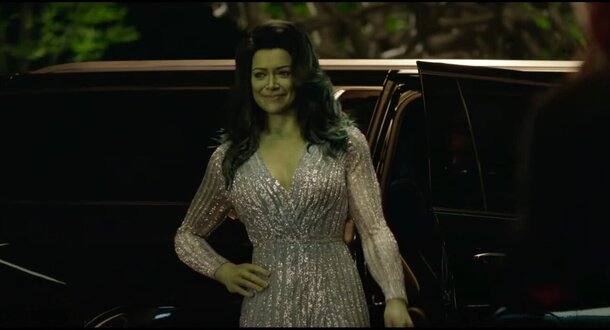 Адвокат Татьяна Маслани превращается в зеленую супергероиню в первом трейлере сериала «Женщина-Халк»