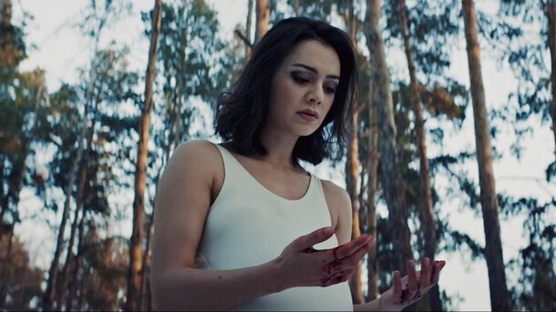 Айсулу Азимбаева в фильме «Она» (2017)