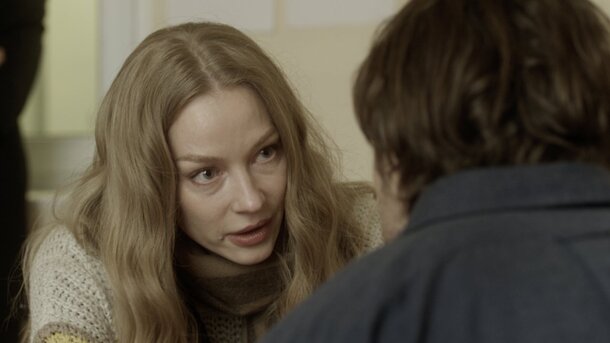Светлана Ходченкова отстаивает невиновность своего жениха в трейлере сериала «Мерзлая земля» 