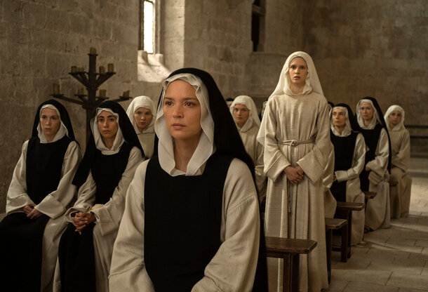Монахиню посещают видения с Христом в новом трейлере «Искушения» Пола Верховена