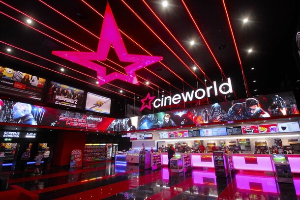 Студии Universal объявила бойкот еще одна сеть кинотеатров