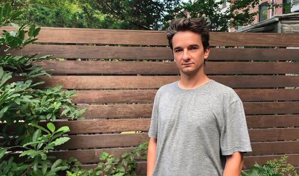 Вдохновлялся Дэвидом Линчем и Софоклом: интервью с режиссером «Заклятия Амелии» Гэбриелом Абрантешем