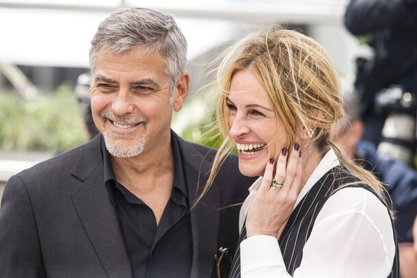 Производство ромкома «Билет в рай» с Джорджем Клуни и Джулией Робертс приостановлено из-за COVID