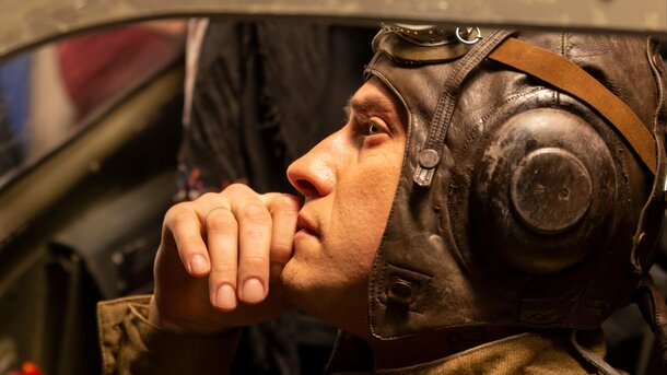 Павел Прилучный совершает военный подвиг во втором трейлере экшен-драмы «Девятаев» 