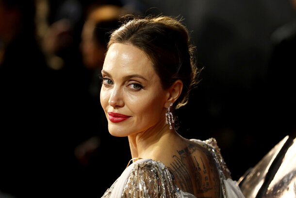 Анджелина Джоли отказалась от роли в «Авиаторе» из-за Харви Вайнштейна: «Я предупреждала людей о нем»