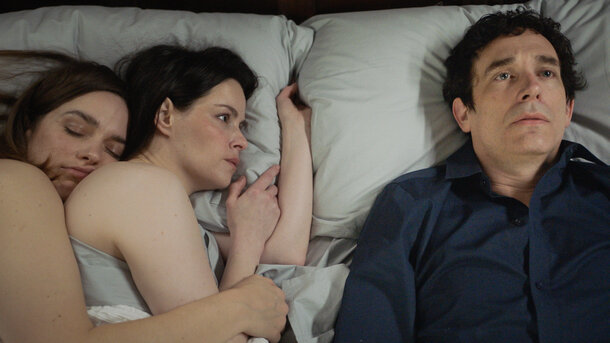 Супруги решают свои интимные проблемы в дублированном трейлере комедии «Секс после брака»