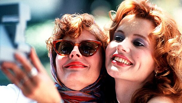 Джина Дэвис и Сьюзен Сарандон поделились мыслями о наследии «Тельмы и Луизы» в честь 30-летия фильма