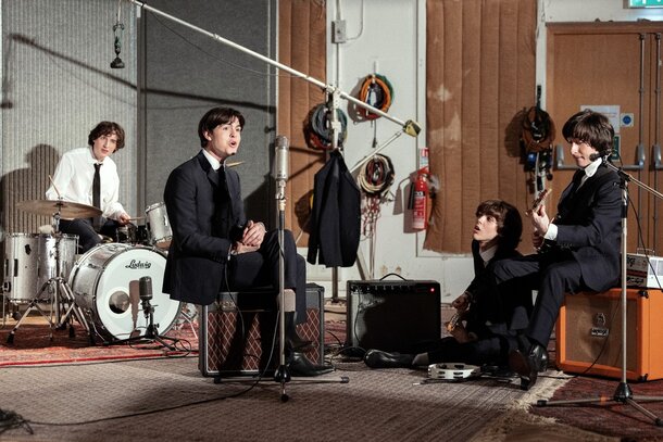 Появились первые кадры из фильма «Человек-Мидас» с членами The Beatles