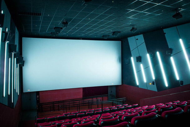 Кинотеатры потребовали у губернатора Санкт-Петербурга возможности возобновить работу