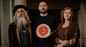 «Я пытаюсь быть режиссером в советском понимании этого слова»: интервью с Сашей Абдуллаевым