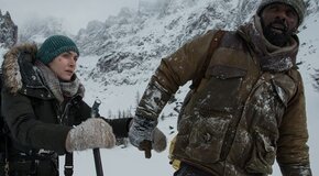 Первый трейлер: Идрис Эльба и Кейт Уинслет выживают в драме «Между нами горы»