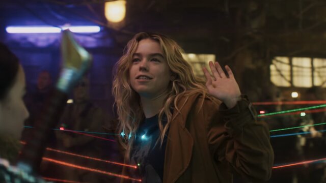 Милли Олкок расправляется с врагами в трейлере фильма «Супергерл»