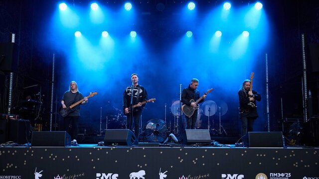 «Русская Медиагруппа» провела закрытую вечеринку в честь старта ПМЭФ