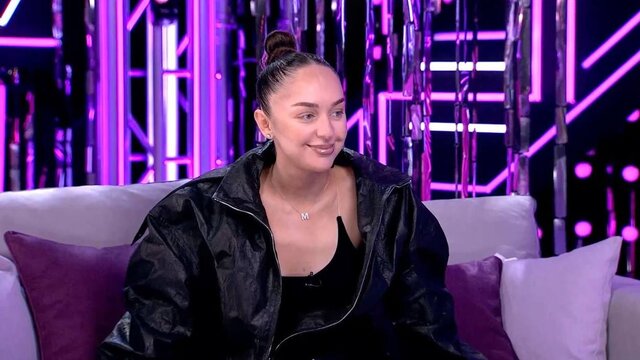 Мари Краймбрери в эфире RU.TV рассказала о рождении ребенка и новом альбоме