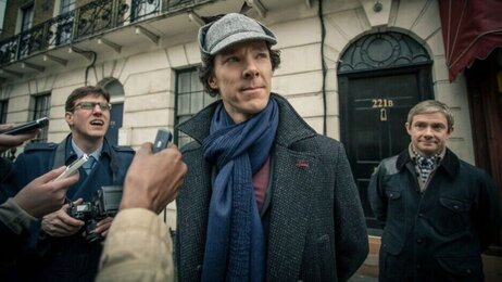 Культовый «Шерлок» уже не тот: зрители пересмотрели сериал спустя 16 лет – 3 детали сразу же возмутили