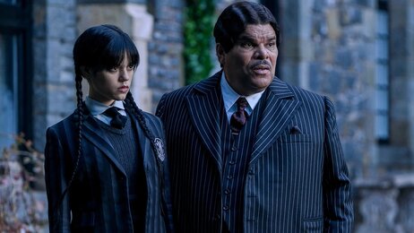 Netflix изменил метрику просмотров, теперь самым просматриваемым сериалом является «Уэнсдэй»