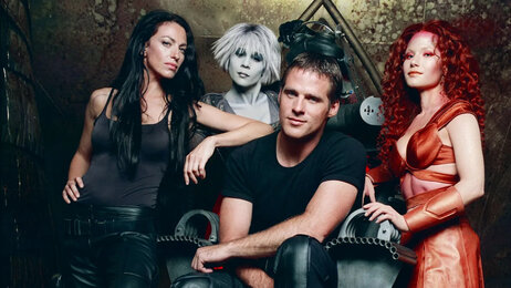 Без «Доктора Кто» и «Секретных материалов»: 3 забытых Sci-Fi нулевых не стыдно пересмотреть даже четверть века спустя 