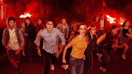 8 отменённых сериалов и шоу на Netflix, которые всё же стоят вашего внимания