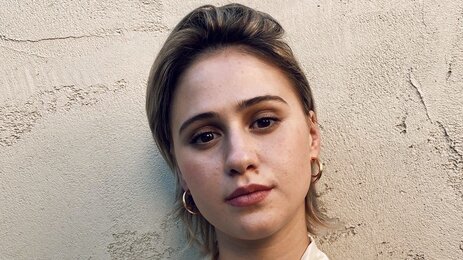 Звезда «Бората 2» Мария Бакалова исполнит главную роль в ромкоме «Медовый месяц» Звезда «Бората 2» Мария Бакалова исполнит главную роль в ромкоме «Медовый месяц»