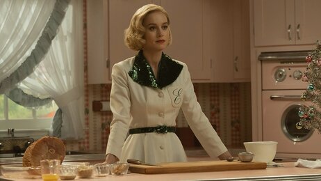 Блестящая ученая Бри Ларсон становится телеведущей в тизере сериала «Уроки химии»