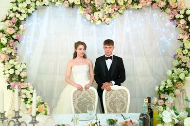 Начались съемки заключительного сезона «Новеньких» с Глебом Калюжным и Кирой Медведевой Начались съемки заключительного сезона «Новеньких» с Глебом Калюжным и Кирой Медведевой