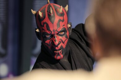 В сериале «Оби-Ван Кеноби» должен был появиться Дарт Мол, но его удалили из сценария