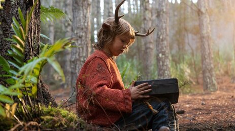 Чума и мир без Интернета: Обзор первого сезона сериала «Мальчик с оленьими рогами» Чума и мир без Интернета: Обзор первого сезона сериала «Мальчик с оленьими рогами»