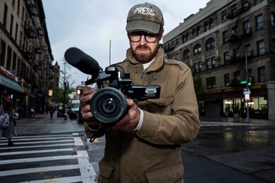 HBO продлил на третий сезон сериал «Полезные советы от Джона Уилсона»